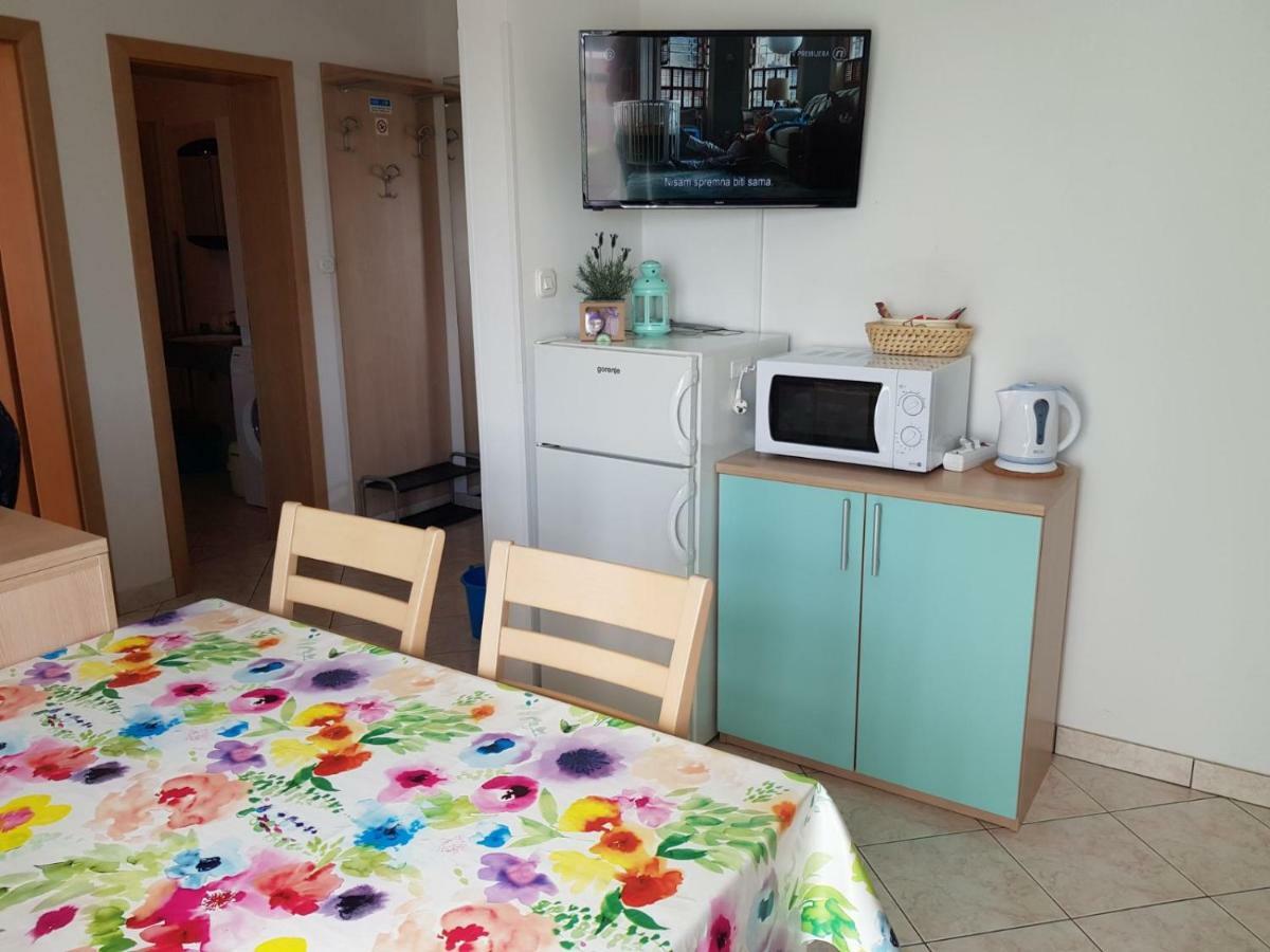 Apartmani Bambi Лун Екстер'єр фото